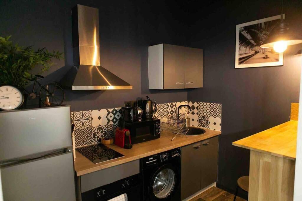 Loft De Courcaille - Balneo - Free Parking - Wifi Apartment Orleans Ngoại thất bức ảnh