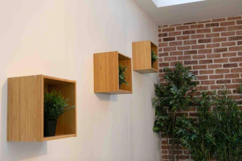 Loft De Courcaille - Balneo - Free Parking - Wifi Apartment Orleans Ngoại thất bức ảnh